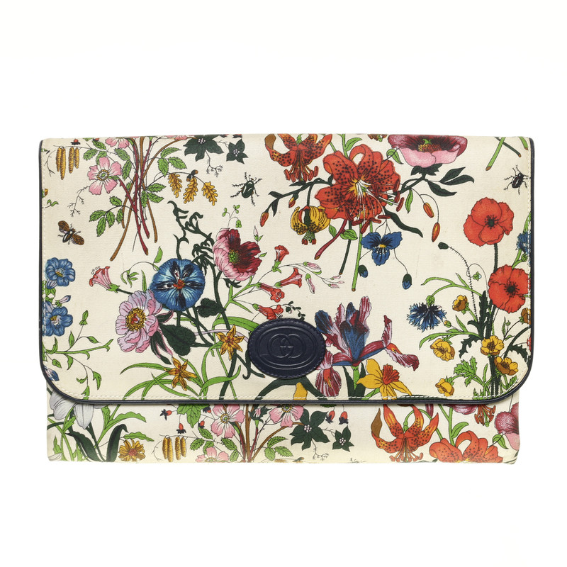 Gucci clutch with flower pattern