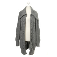 Closed Knitted coat in grey