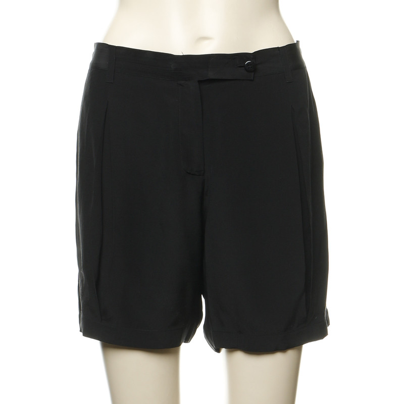 Lala Berlin Silk shorts in black