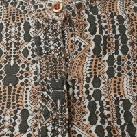 Antik Batik top pattern