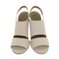 Chloé Wedges in Creme