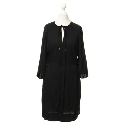 Diane Von Furstenberg « Apona » en robe noire