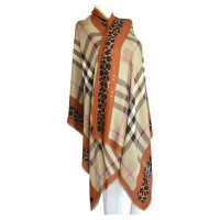 Burberry XXL scarf with pattern