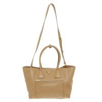 Prada Trapezförmige Henkeltasche in Beige