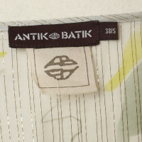 Antik Batik Caftan avec des fibres métalliques