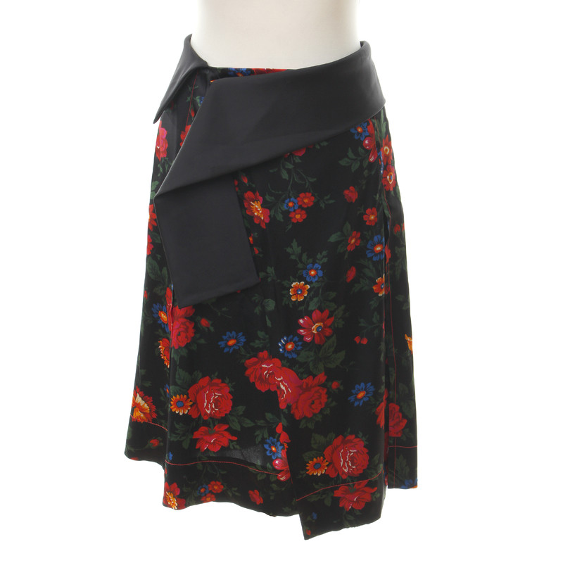 Céline Asymmetric skirt with a floral pattern