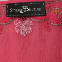 Style Butler Pink blouse with ornamental embroidery