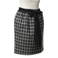 Lanvin skirt with stylized Houndstooth pattern