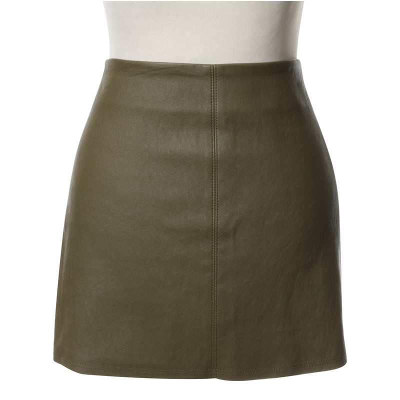 Alice + Olivia Leather skirt in green