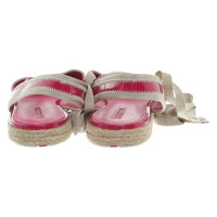 Prada Lace-up sandalen in roze