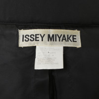 Issey Miyake Giacca con cuciture decorative