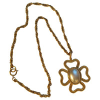 Chanel Necklace with flower detail