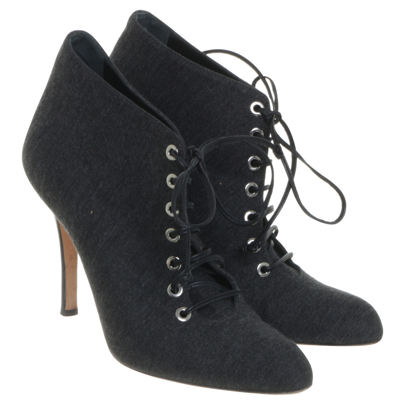 Manolo Blahnik Ankle boots with lacing 