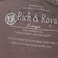Rich & Royal Top with pattern and frills