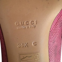 Gucci Pink snakeskin pumps