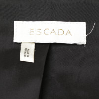 Escada Kostuum met label knoppen 