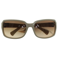 Vera Wang Sunglasses in white