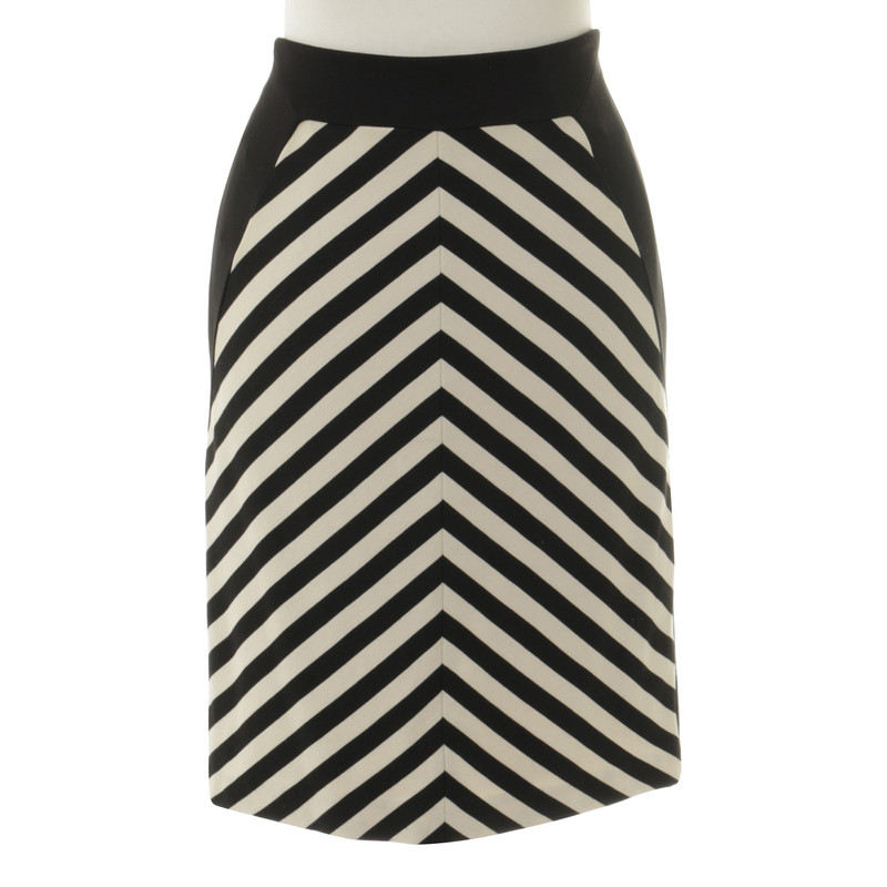 Hugo Boss skirt with stripes 
