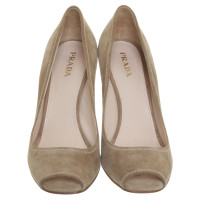 Prada Wildlederwedges in Beige