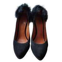 Givenchy Black suede pumps with fur 