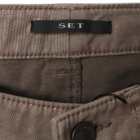 Set Trousers in Taupe 