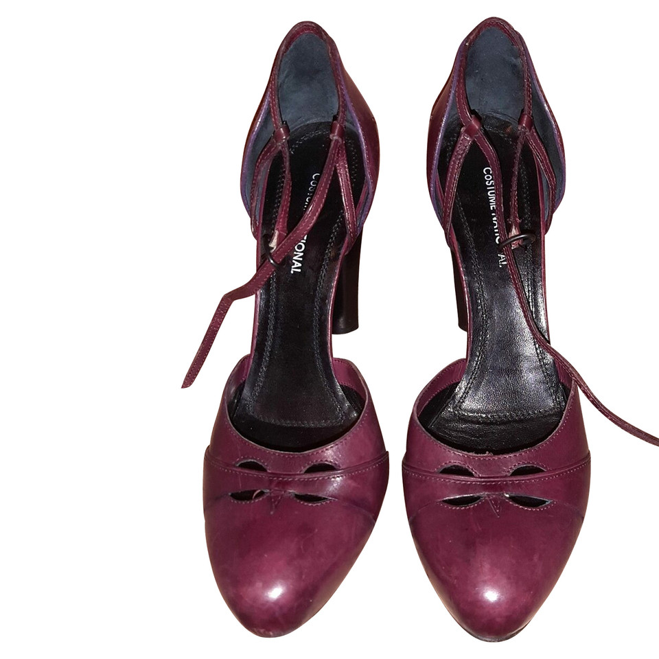 Costume National Pumps/Peeptoes Leather in Bordeaux
