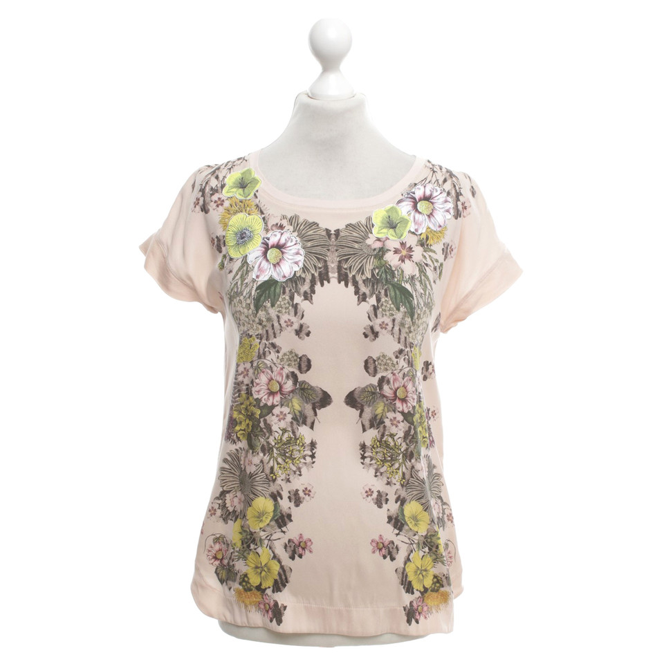 Marc Cain T-shirt with a floral pattern