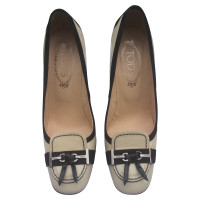 Tod's pumps