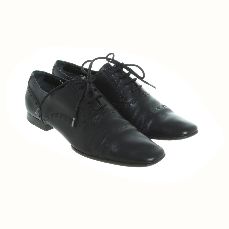 Gucci Lace-up shoes in black