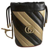 Gucci GG Marmont Mini-Bucket Bag en Cuir en Beige