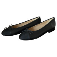 Chanel Slippers/Ballerinas Leather in Black