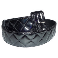 Burberry PATENT LEATHER QUILTED BELT 