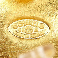 Chanel Gravierte Gold-Tone Clip-On Ohrringe