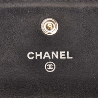 Chanel Portafoglio in pelle verniciata con trapuntato