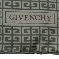 Givenchy  sciarpe di seta