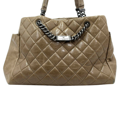 Chanel Shopping Tote in Pelle in Cachi