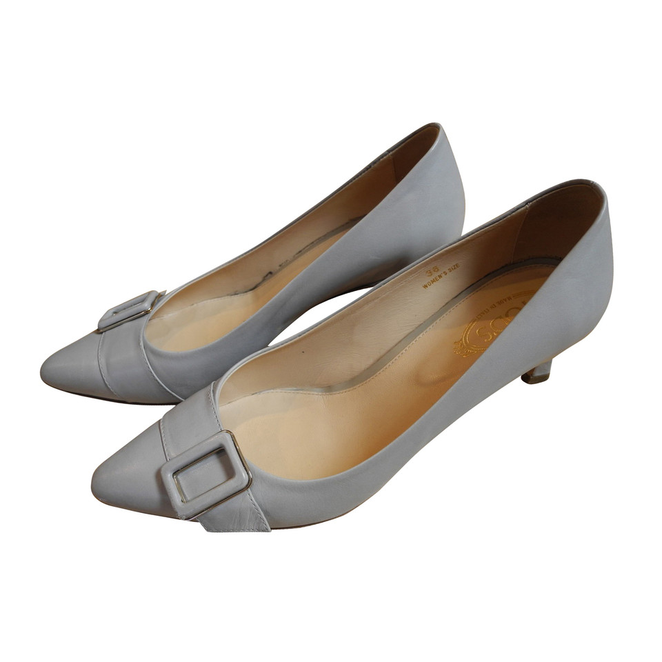 Tod's pumps in light gray