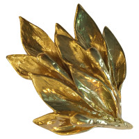 Yves Saint Laurent Earrings in gold
