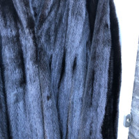 Armani Coat / Coat Fur in Brown