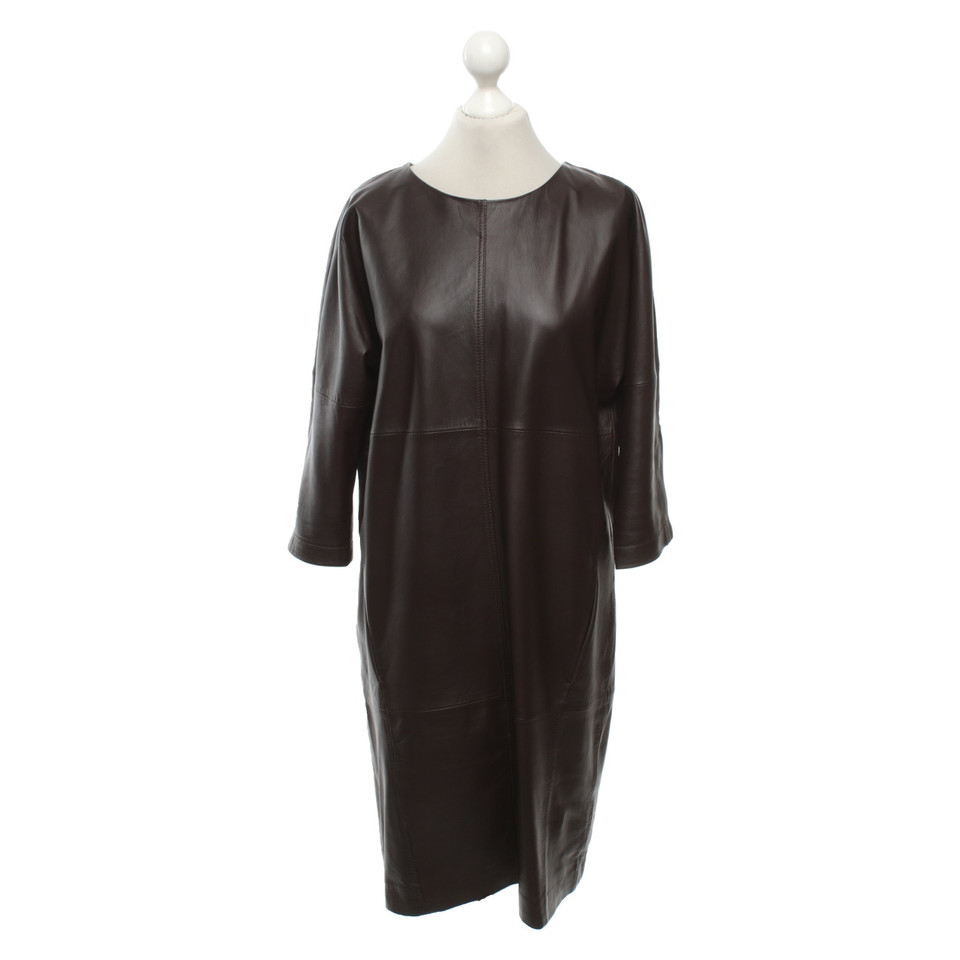 Closed Robe en Cuir en Bordeaux