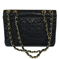 Chanel "Flap Bag Jumbo" in nero