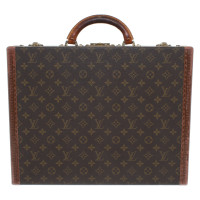 Louis Vuitton Suitcase made of monogram canvas