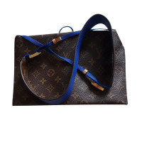 Louis Vuitton Shoulder bag from Monogram Canvas