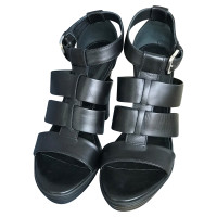 Hogan Sandalen aus Leder in Schwarz