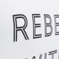 Rebelle Charité T-shirt "Rebelle avec une cause"