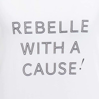 Rebelle T-shirt de charité "Rebelles avec une cause"