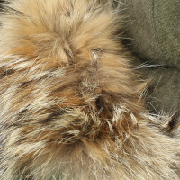 Barbed Parka with fur trim