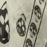 Alexander McQueen Silk scarf with skull pattern