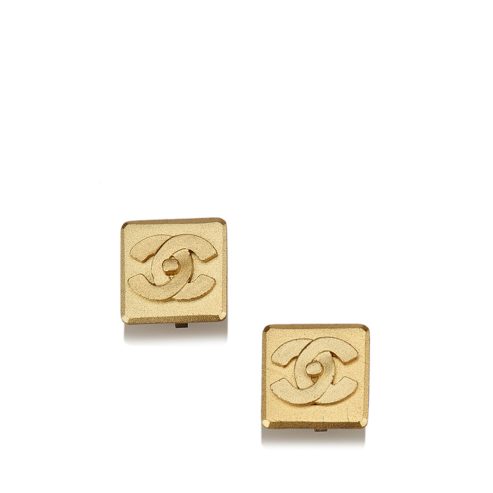 Chanel Gold-Ton CC Clip auf Ohrringe