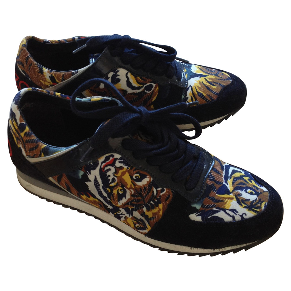 Kenzo Sneakers mit Tigerprint